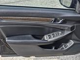 Thumbnail of 2018 Crystal Black Pearl Honda Accord