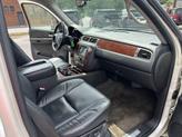 Thumbnail of 2009 White Chevrolet Suburban