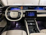 Thumbnail of 2025 White Platinum Clearcoat Metallic Lincoln Nautilus