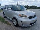 Thumbnail of 2010 Classic Silver Metallic Scion xB