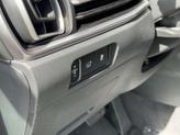 Thumbnail of 2025 Glacial White Pearl Kia Sorento