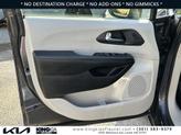 Thumbnail of 2020 Granite Crystal Metallic Clearcoat Chrysler Pacifica