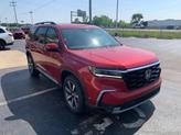 Thumbnail of 2025 Radiant Red Metallic II Honda Pilot