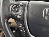Thumbnail of 2016 White Diamond Pearl Honda Pilot