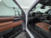 Thumbnail of 2026 Summit White GMC Sierra 2500