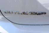 Thumbnail of 2025 White Diamond Mitsubishi Outlander