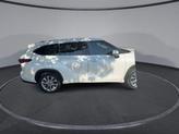 Thumbnail of 2021 White Toyota Highlander