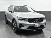 Thumbnail of 2025 Metallic Volvo XC40