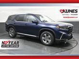 Photo of 2025 Obsidian Blue Pearl Honda Pilot