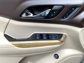 Thumbnail of 2017 White Frost Tricoat GMC Acadia