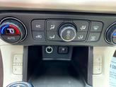 Thumbnail of 2017 White Frost Tricoat GMC Acadia