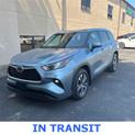 Photo of 2022 Moon Dust Toyota Highlander