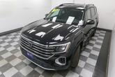 Thumbnail of 2024 Deep Black Pearl Effect Volkswagen Atlas