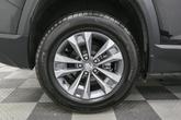 Thumbnail of 2025 Mosaic Black Metallic Chevrolet Equinox