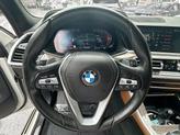 Thumbnail of 2022 Mineral White Metallic BMW X5