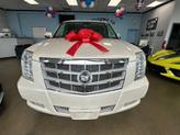 Thumbnail of 2011 White Diamond Tricoat Cadillac Escalade