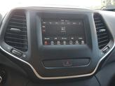 Thumbnail of 2019 Bright White Clearcoat Jeep Cherokee