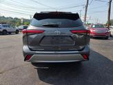 Thumbnail of 2021 Gray Toyota Highlander