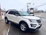 Thumbnail of 2017 White Platinum Metallic Tri-Coat Ford Explorer