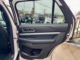 Thumbnail of 2017 White Platinum Metallic Tri-Coat Ford Explorer