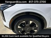 Thumbnail of 2026 Glacial White Pearl Kia Sportage