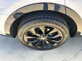 Thumbnail of 2022 Glacial White Pearl Kia Sorento