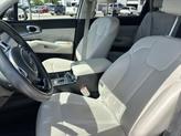 Thumbnail of 2022 Glacial White Pearl Kia Sorento