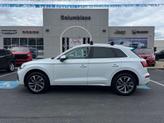 Photo of 2022 Glacier White Metallic Audi Q5