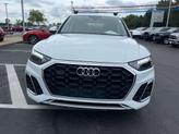 Thumbnail of 2022 Glacier White Metallic Audi Q5