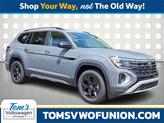 Photo of 2025 Pure Gray Volkswagen Atlas