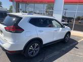 Thumbnail of 2019 Pearl White Tricoat Nissan Rogue