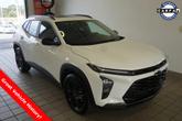 Photo of 2025 Summit White Chevrolet Trax
