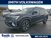 Thumbnail of 2025 Deep Black Pearl Effect Volkswagen Atlas