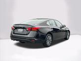 Thumbnail of 2023 Super Black Clearcoat Nissan Altima