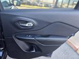 Thumbnail of 2015 True Blue Pearlcoat Jeep Cherokee