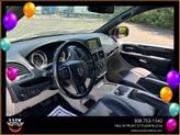 Thumbnail of 2018 White Dodge Grand Caravan