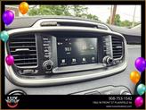 Thumbnail of 2019 White Kia Sorento