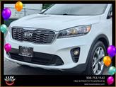 Thumbnail of 2019 White Kia Sorento