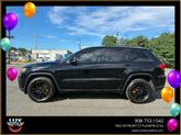 Thumbnail of 2018 Diamond Black Crystal Pearlcoat Jeep Grand Cherokee