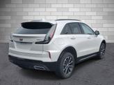 Thumbnail of 2025 Crystal White Tricoat Cadillac XT4
