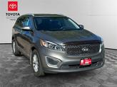 Photo of 2017 Titanium Silver Kia Sorento