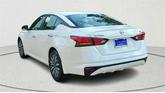 Thumbnail of 2023 Pearl White Tricoat Nissan Altima