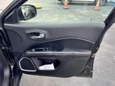 Thumbnail of 2019 Diamond Black Crystal Pearlcoat Jeep Compass