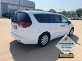 Thumbnail of 2020 Bright White Clearcoat Chrysler Voyager