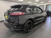 Thumbnail of 2022 Agate Black Metallic Ford Edge