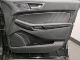 Thumbnail of 2022 Agate Black Metallic Ford Edge