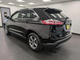 Thumbnail of 2022 Agate Black Metallic Ford Edge