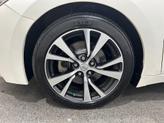 Thumbnail of 2017 White Nissan Maxima