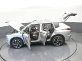 Thumbnail of 2022 Silver Mitsubishi Outlander