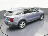 Thumbnail of 2022 Everlasting Silver Kia Sorento
